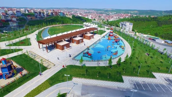 Arnavutköy Şehir Parkı - cover