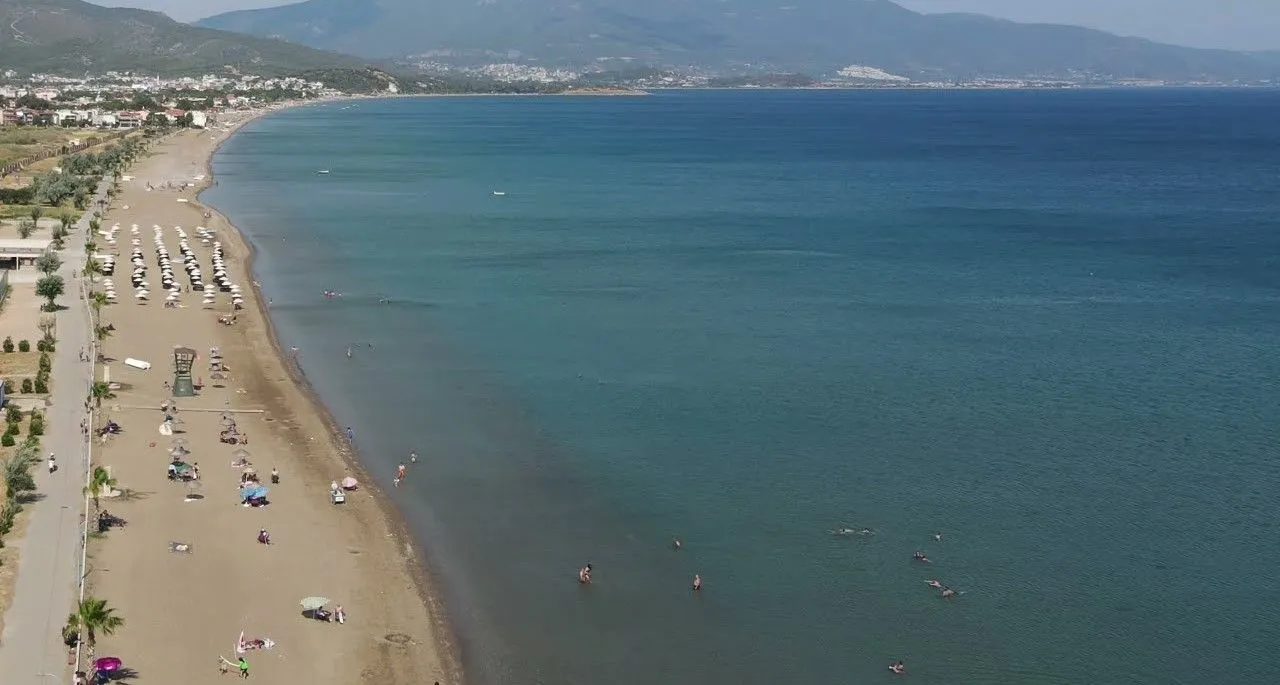 Doğanbey Plajı Seferihisar - cover