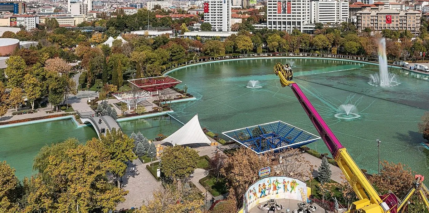 Ankara Gençlik Parkı - cover