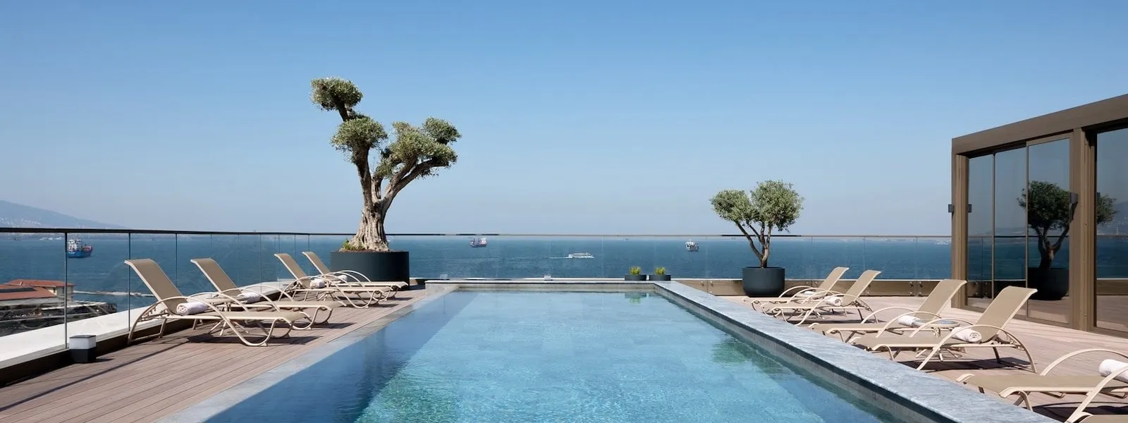 İzmir Marriott Hotel - cover