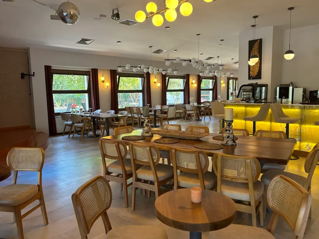 Casual Dine Tarabya - cover