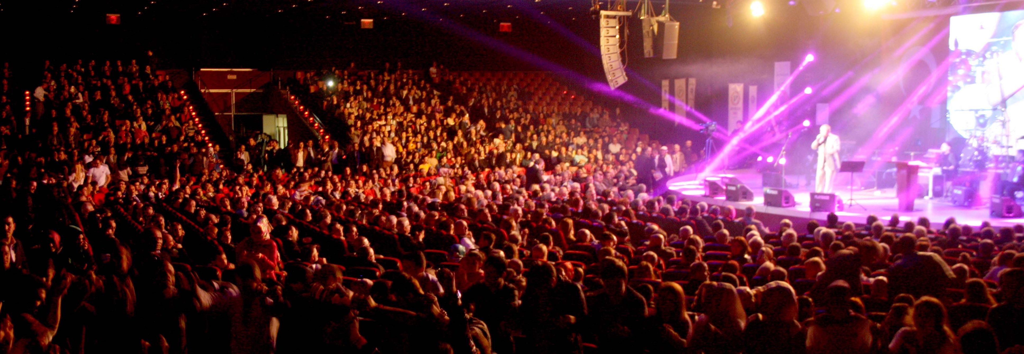 Bostancı Gösteri Merkezi - cover