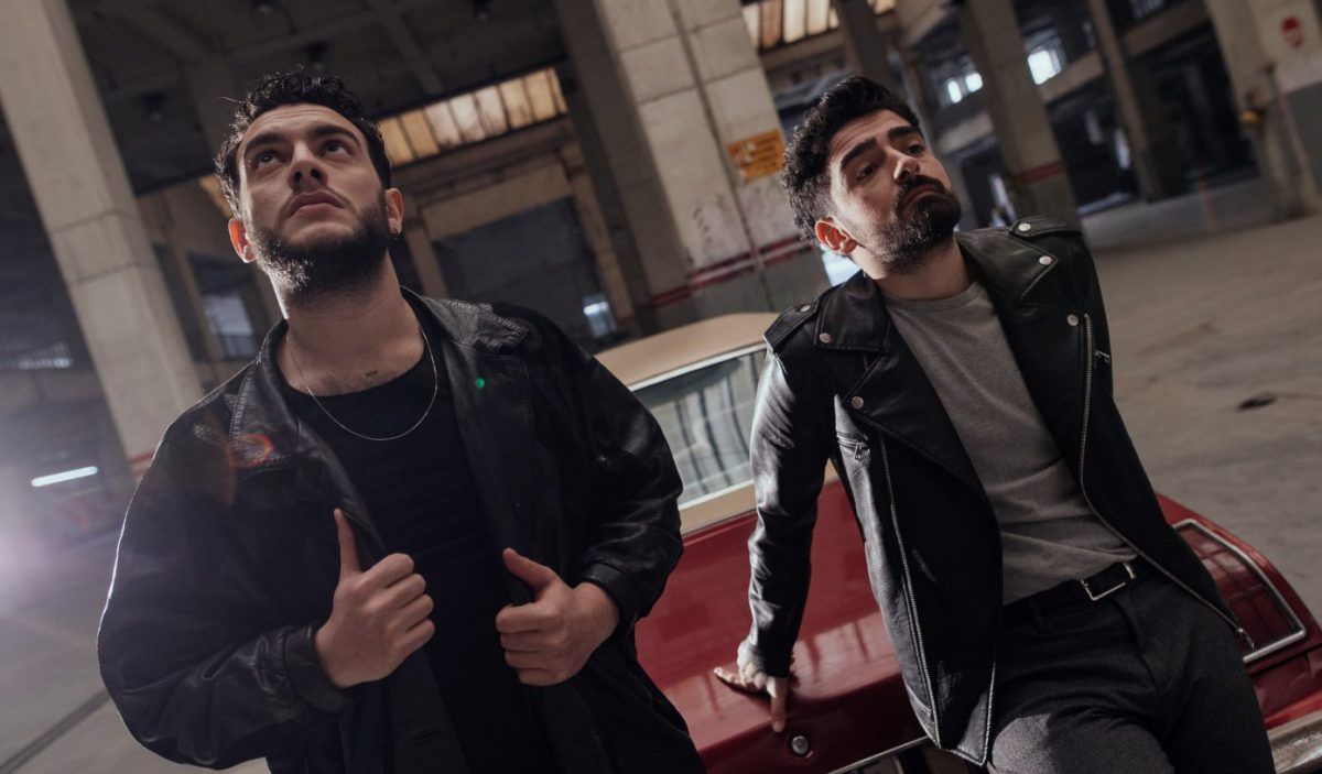 Dolu Kadehi Ters Tut