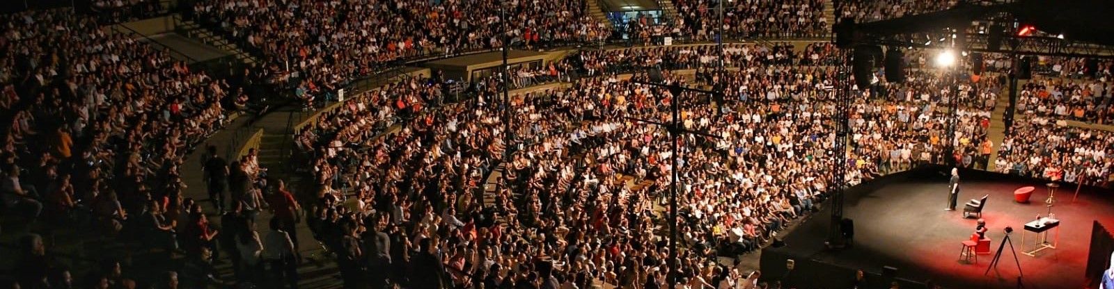 İzmir Kültürpark Açıkhava Tiyatrosu - cover